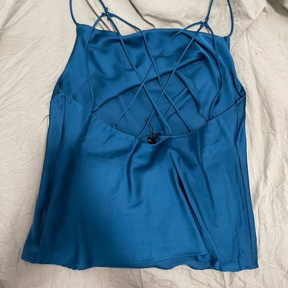 Dynamite blue top, satin material size M - Picture 2 of 3
